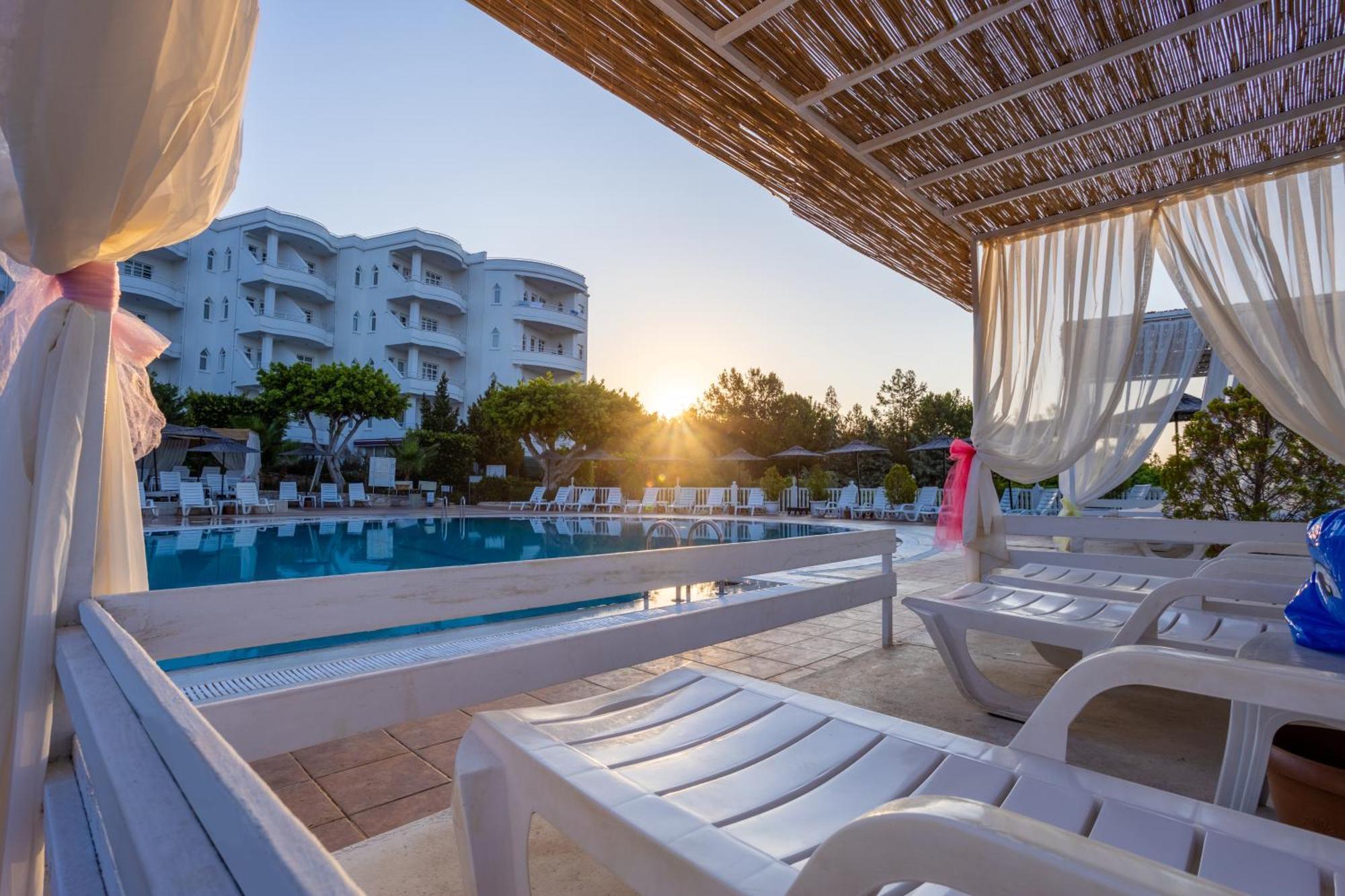 Olbios Marina Resort Hotel Kumkuyu Exterior foto